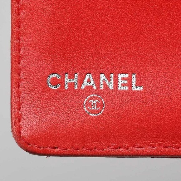 Chanel Red Perforated Lambskin Leather L Yen Wallet - Picture 6 of 10